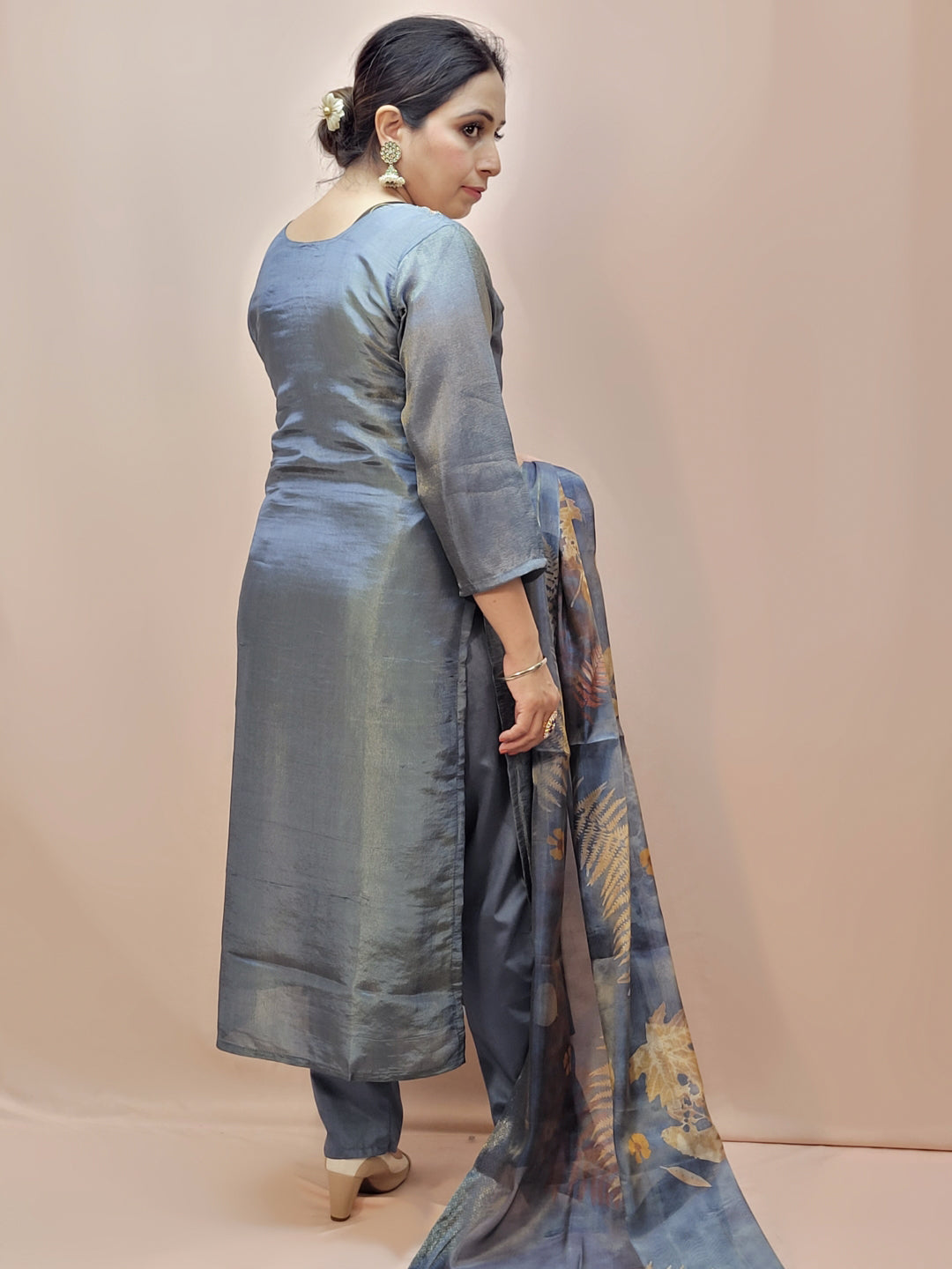 Silk Blend Grey Kurta Set for Women