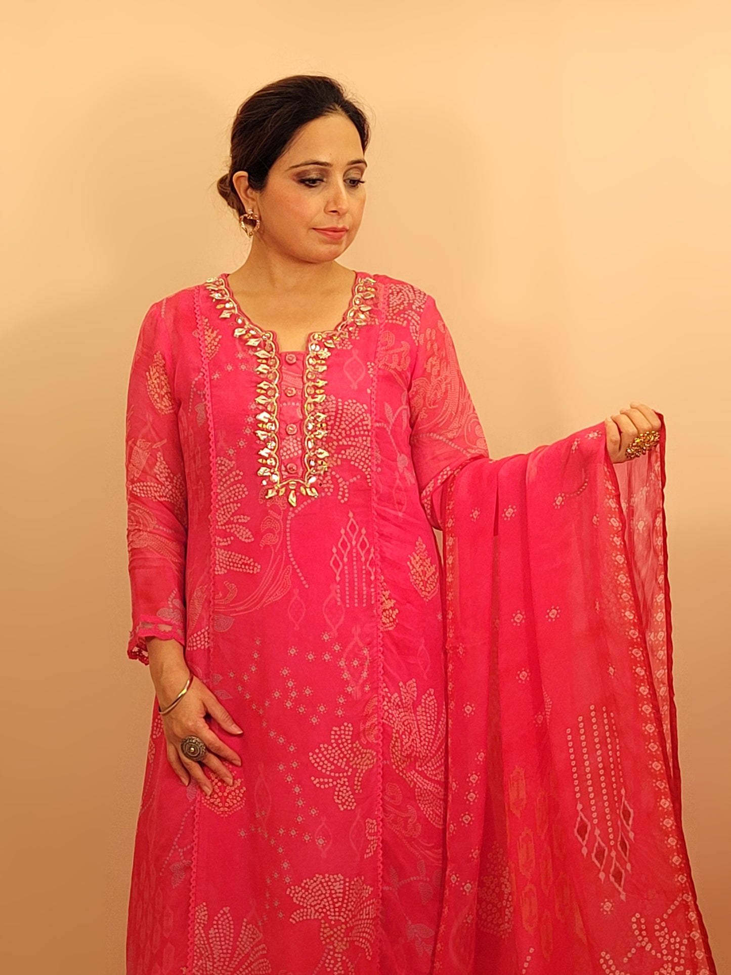 Pink Organza Kurti pant Dupatta Set. Chunri Print. Gota work on neckline.