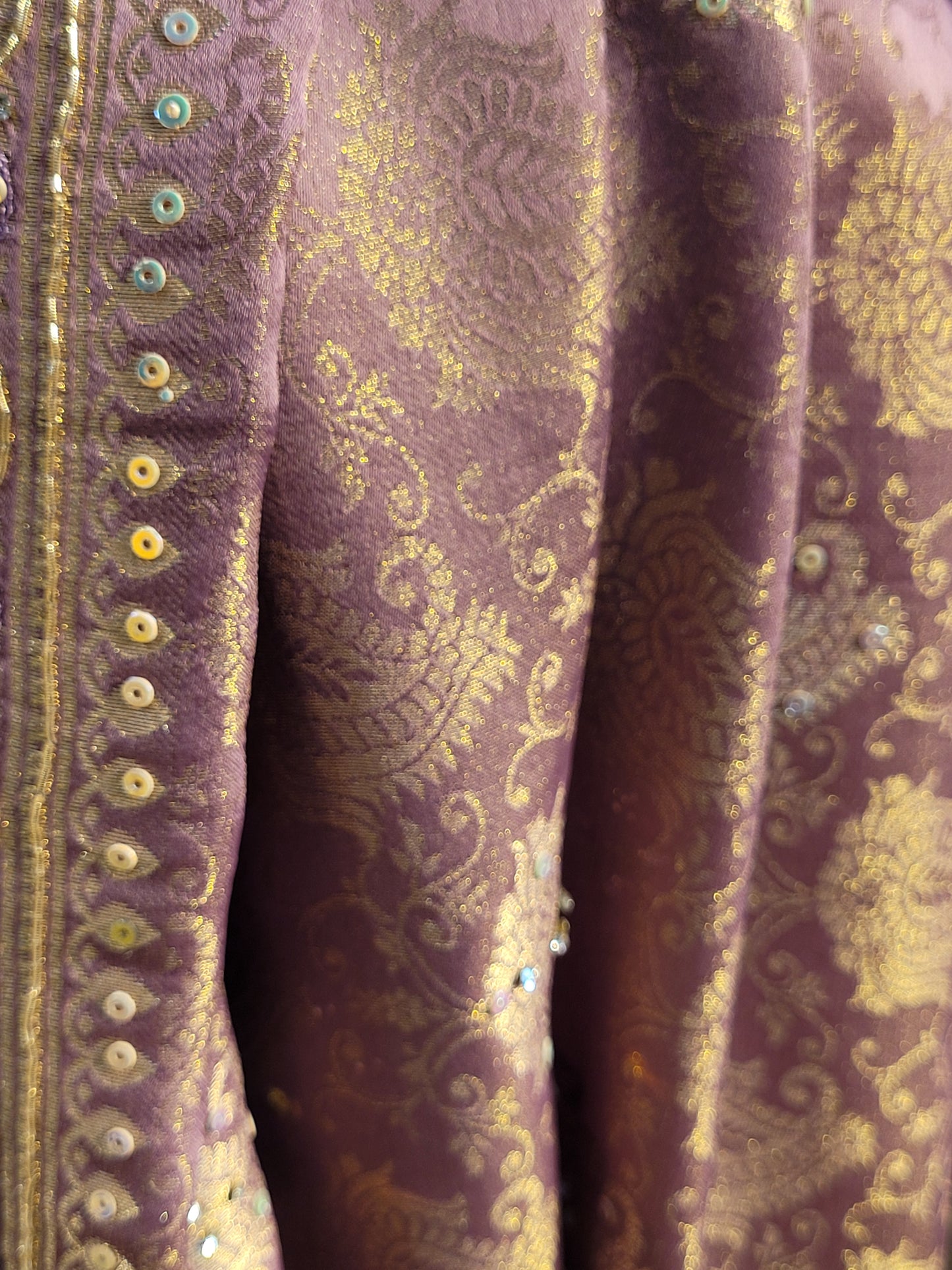 Shimmer Tissue Lavender Handwork Saree. Weaves highlighted with handwork using Dabka, Sequins, Mirror and Resham. Unstitched Blouse Piece included.