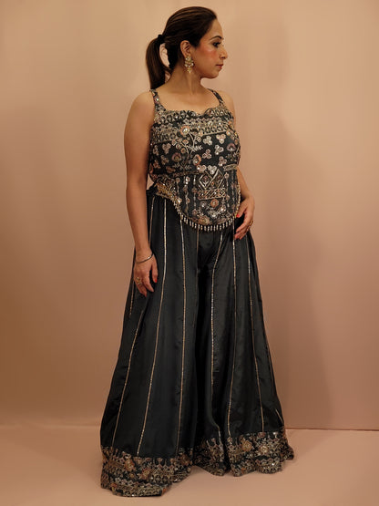 Elevate your ethnic wardrobe with this exquisite Cadet Blue Indo-Western Palazzo Dress. This stunning ensemble is perfect for any fashion-forward woman looking to make an impression at weddings, parties, or festive occasions.