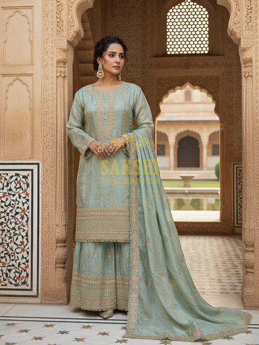 Heavy Embroidered Pakistani Kurta Set for Women