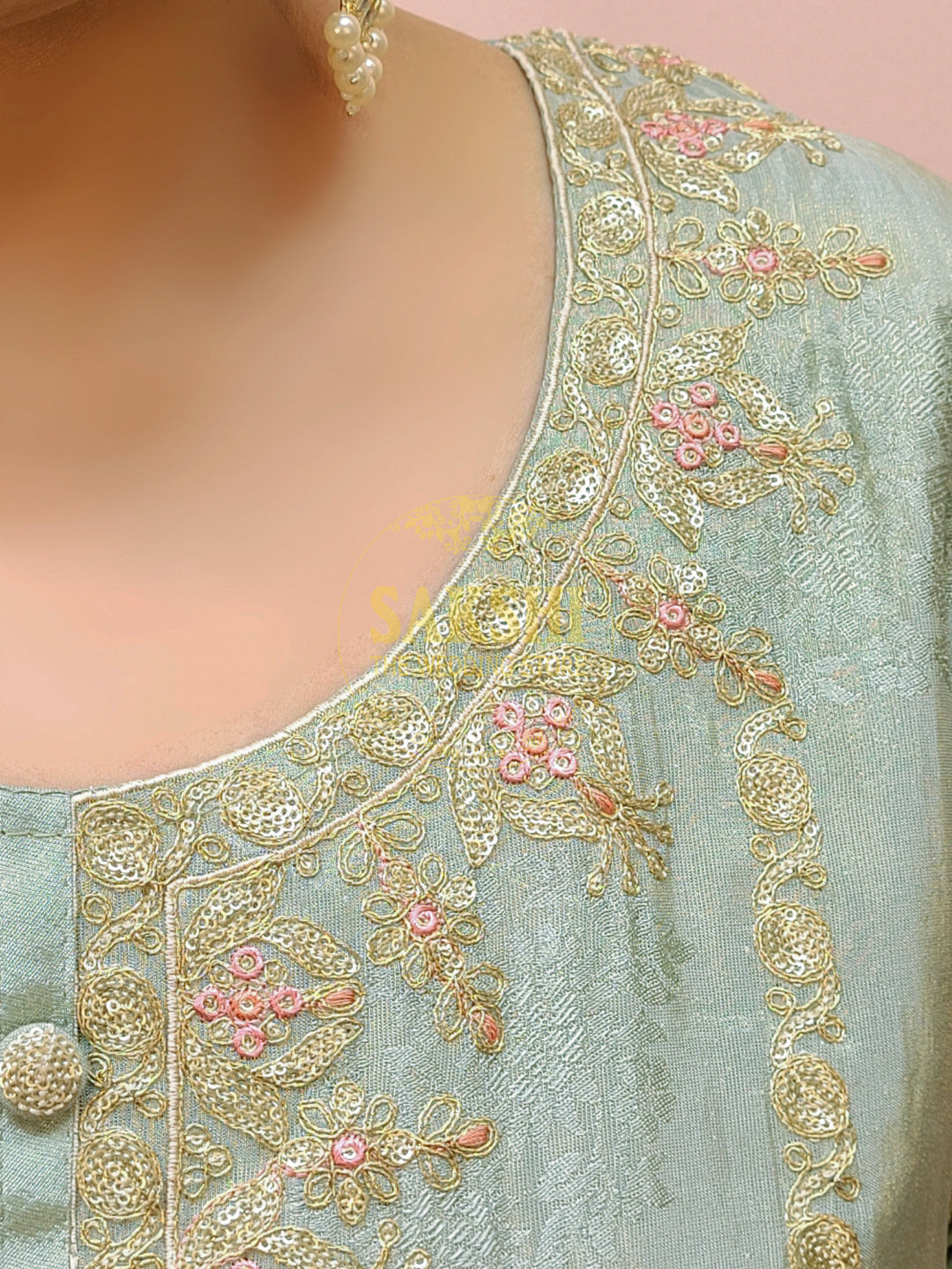 Heavy Embroidered Pakistani Kurta Set for Women