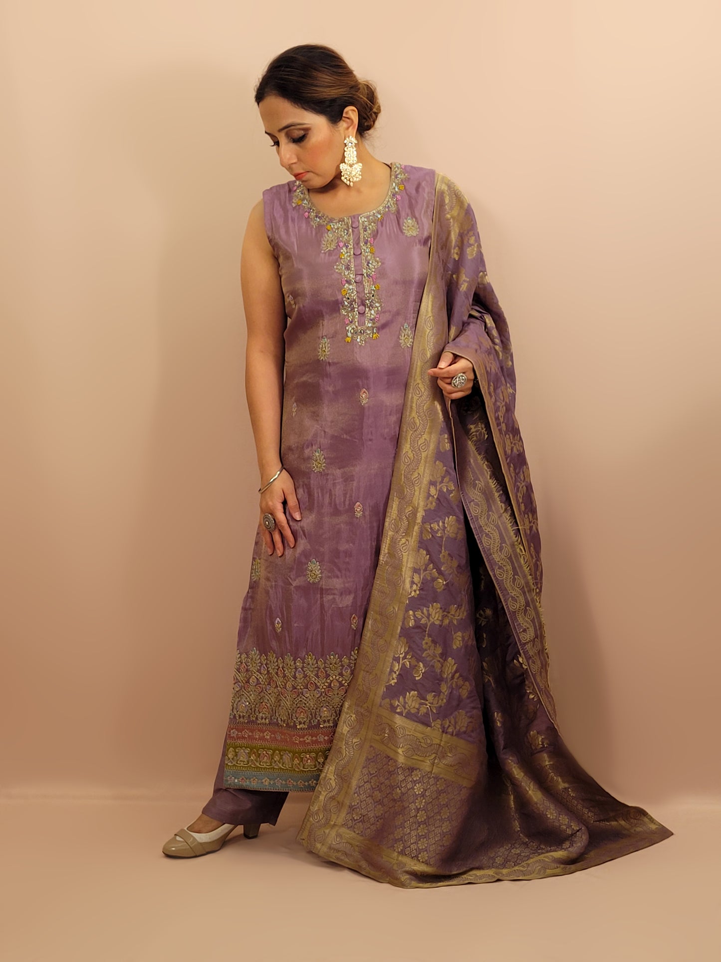 Lavender Straight Suit with Pants and Weave Dupatta.