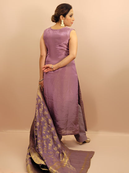 Lavender Straight Suit with Pants and Weave Dupatta.